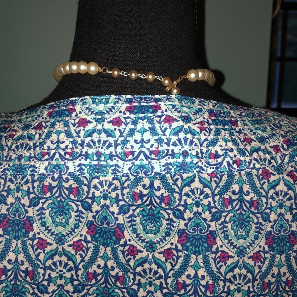 Talbots blouse - Picture 2 of 8